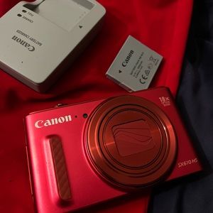 CANON PowerShot SX610 HS Camera